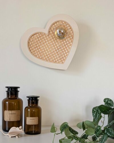 Luminaire coeur cannage bois rotin artisanal