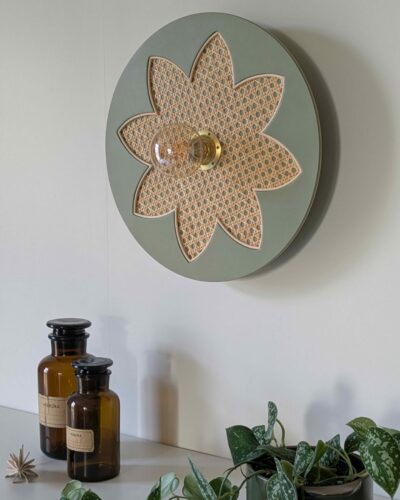 Luminaire fleur cannage bois rotin artisanal