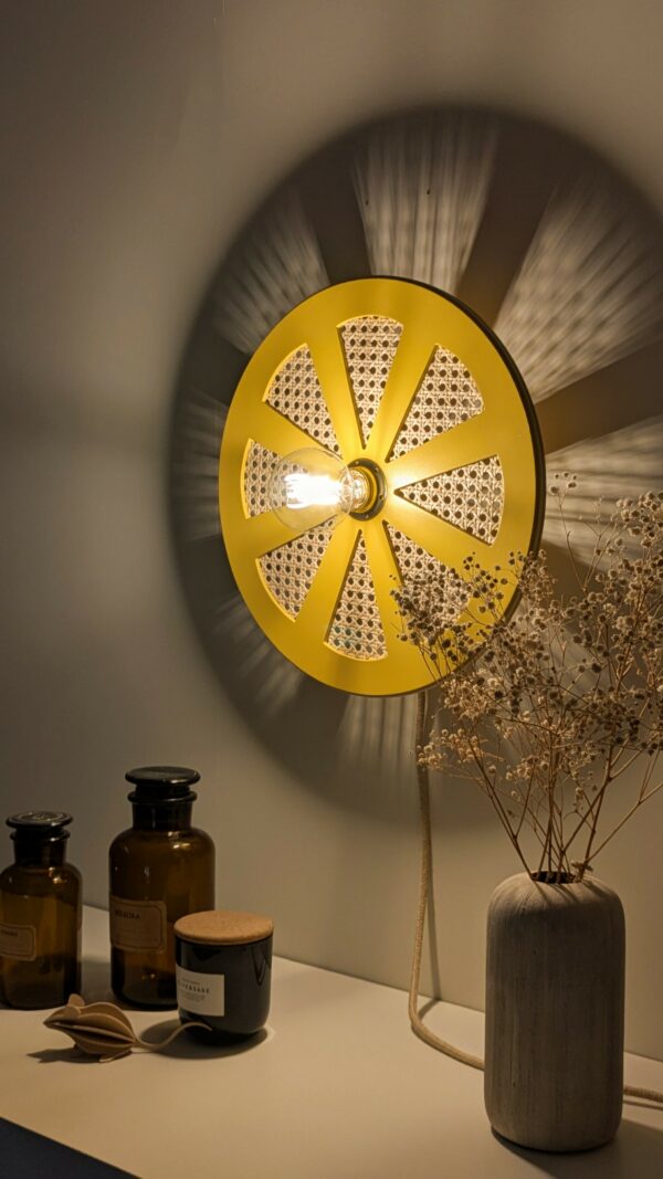 luminaire artisanal bois cannage rotin