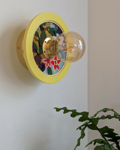luminaire artisanal, bois, canevas et rotin. Modèle unique