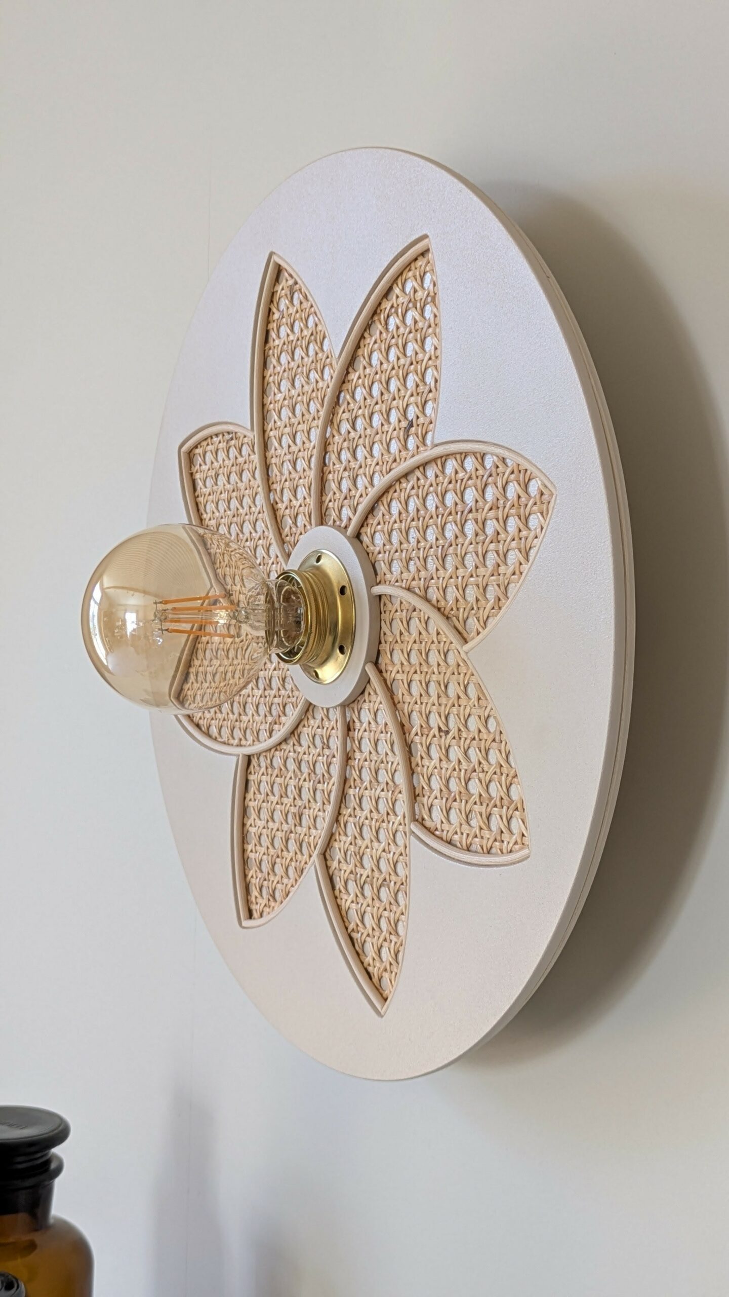 Luminaire fleur cannage bois rotin artisanal