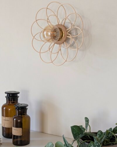 Luminaire fleur bois rotin artisanal