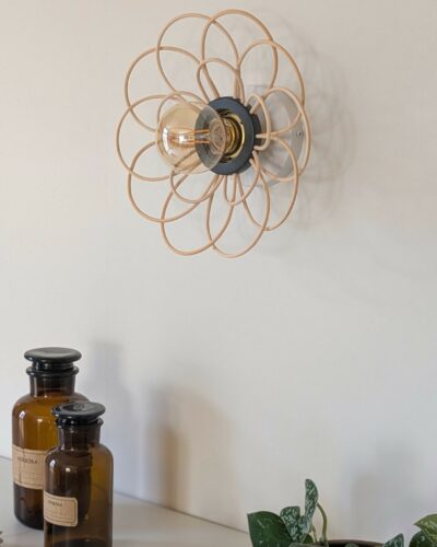Luminaire fleur bois rotin artisanal