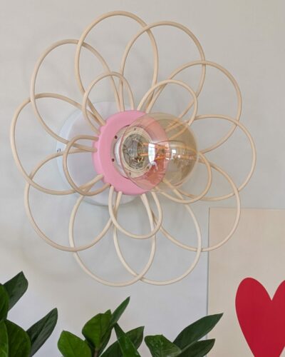 luminaire artisanal fleur rotin rose Pink Love